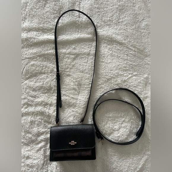 COACH BELT BAG/ CROSSBODY BAG - Picture 2 of 10